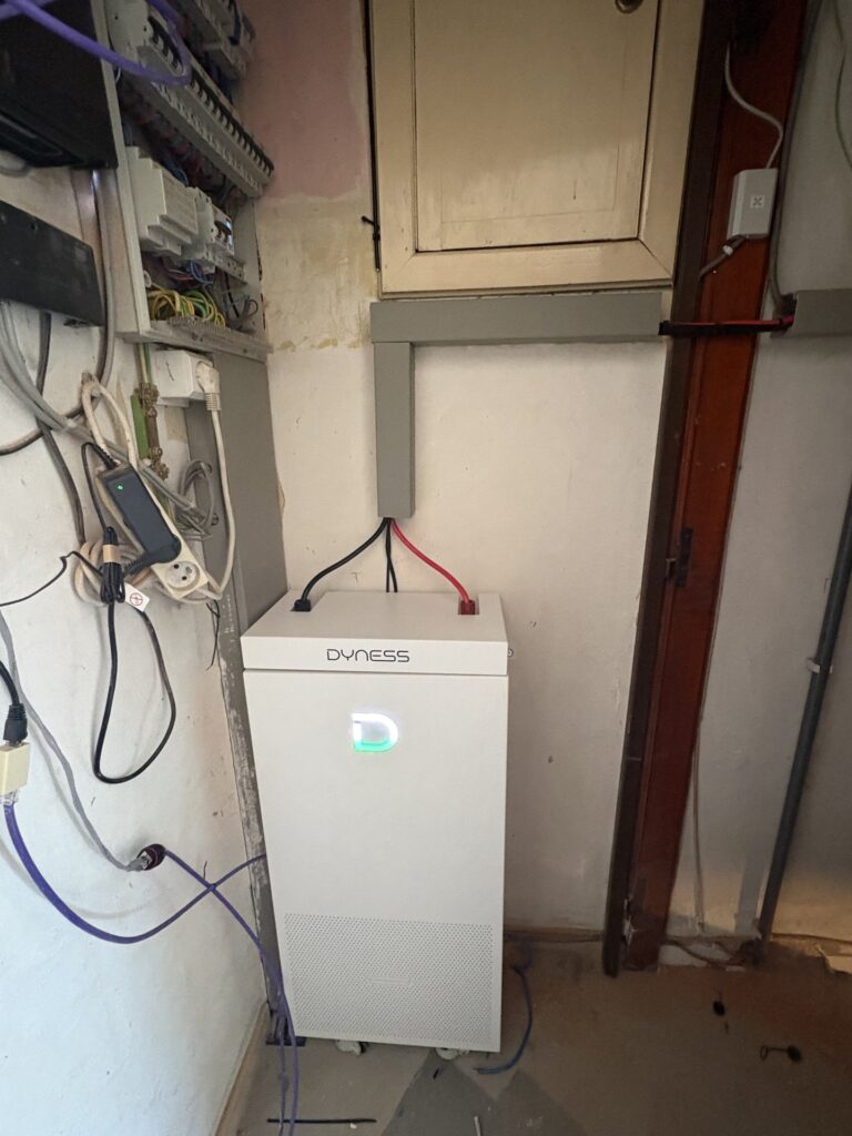 Thuisbatterij van 16 kWh bij bestaande zonnepanelen in Heusden-Zolder