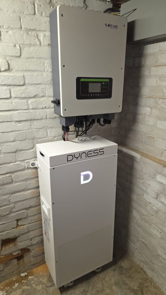 Thuisbatterij van 14,3 kWh bij bestaande Sofar-omvormer in Lummen