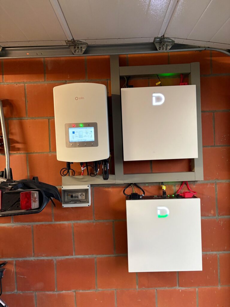 Thuisbatterij van 10 kWh bij 16 zonnepanelen in Kapelle-op-den-Bos