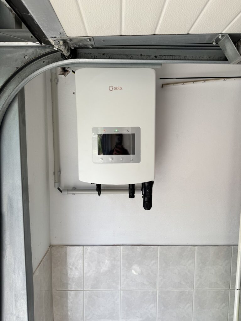 Full black zonnepanelen in Neeroeteren – foto 2