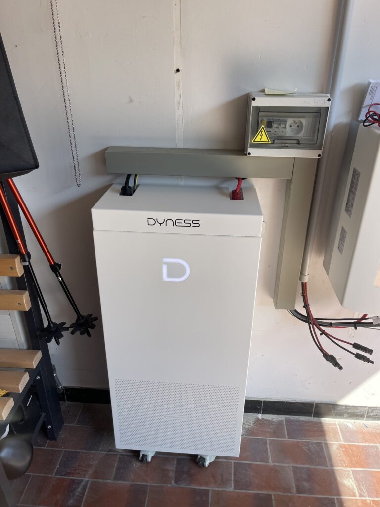 AC-gekoppelde thuisbatterij van 16 kWh in Landen – foto 2