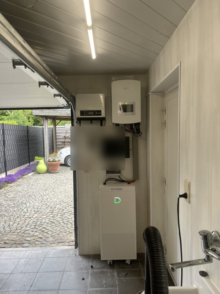 Hybride omvormer en thuisbatterij van 16 kWh in Tessenderlo-Ham – foto 2