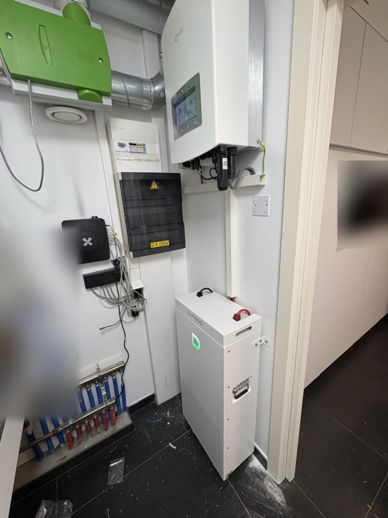 AC-gekoppelde thuisbatterij van 16 kWh in Maasmechelen – foto 2