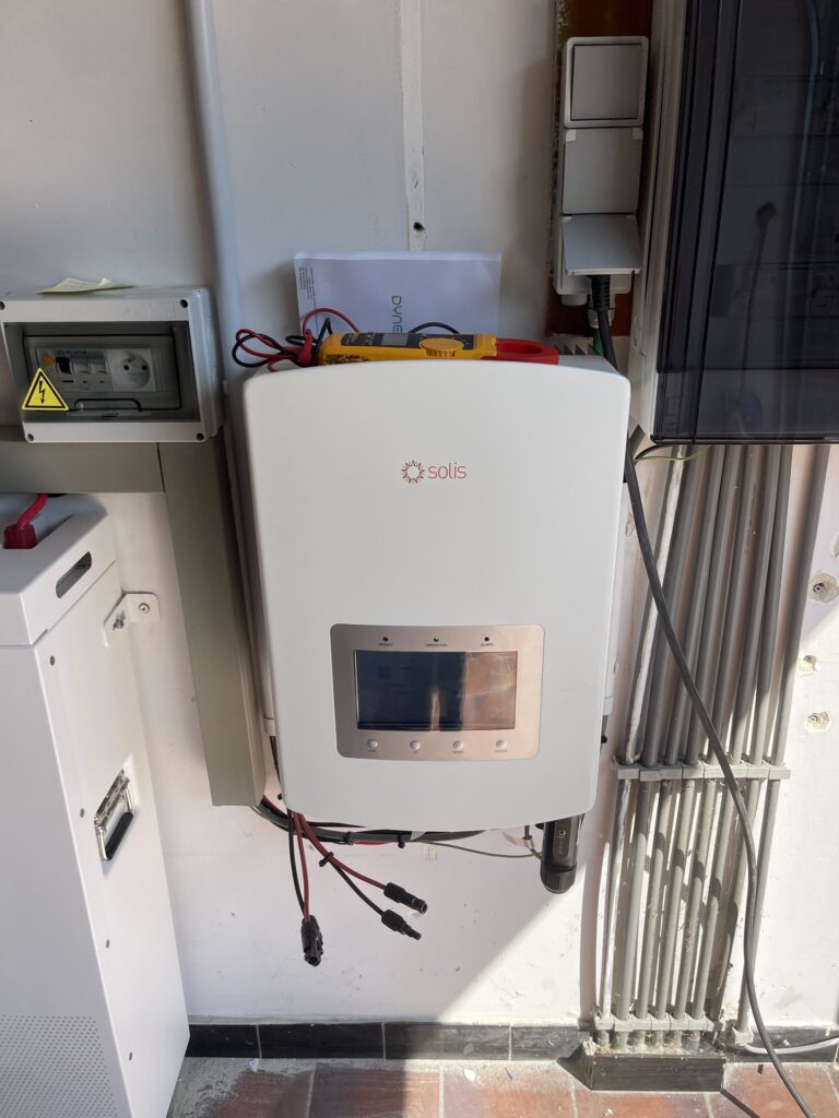 AC-gekoppelde thuisbatterij van 16 kWh in Landen – foto 3