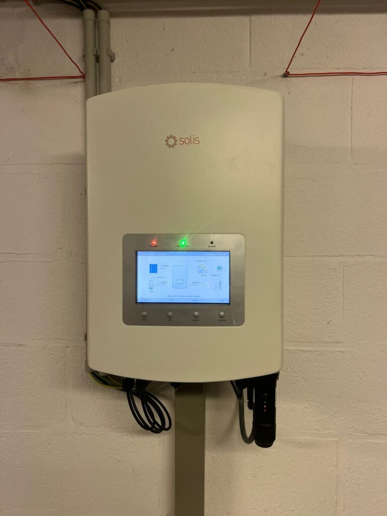 10 zonnepanelen met thuisbatterij van 16 kWh in Maasmechelen – foto 3
