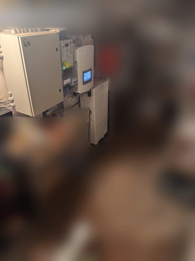 Hybride omvormer en 16 kWh thuisbatterij in Lint