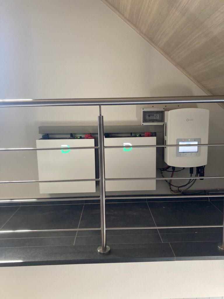 Thuisbatterij van 10,24 kWh met nieuwe omvormer in Aalst – foto 2