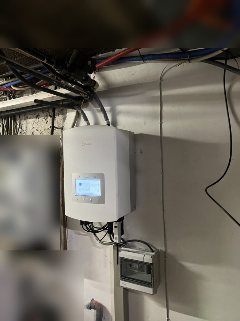 Nieuwe omvormer en thuisbatterij van 10,24 kWh in Aarschot – foto 2