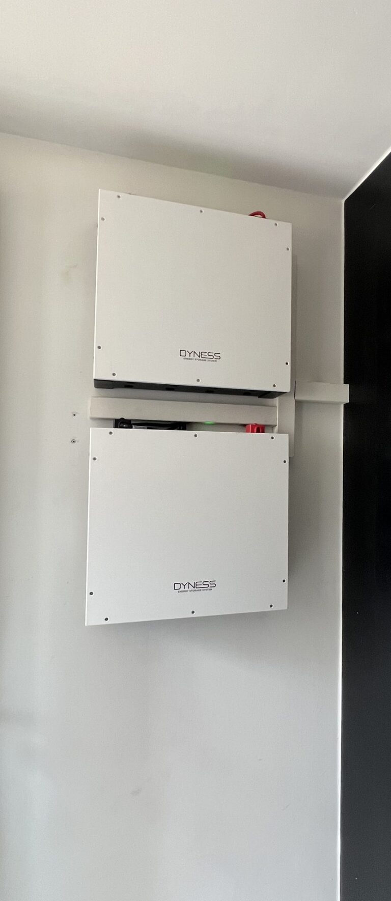 Nieuwe omvormer en thuisbatterij van 10,24 kWh in Affligem – foto 2