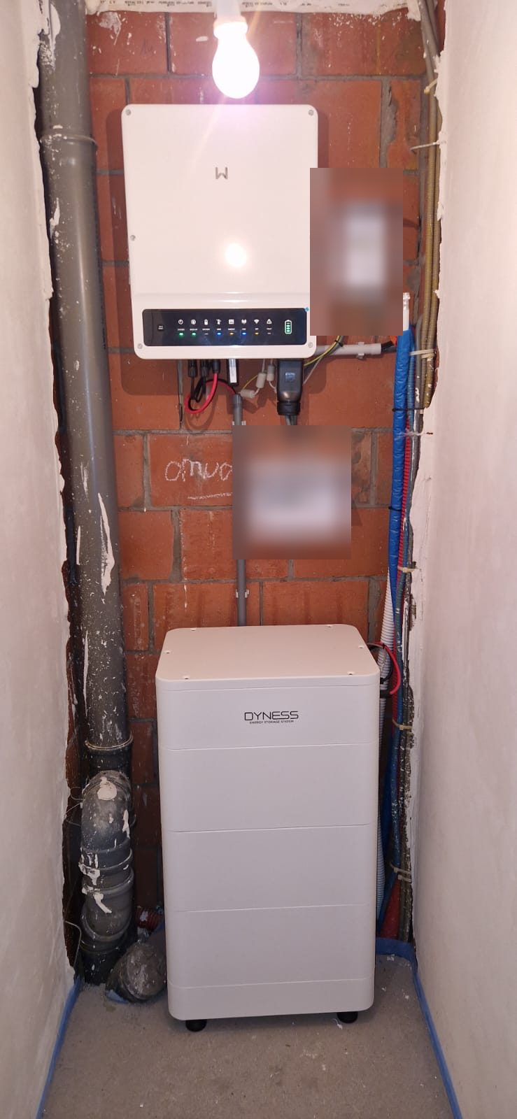 Hybride omvormer en thuisbatterij van 10,66 kWh in Bertem