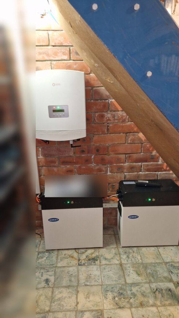 Thuisbatterijen van samen 15,36 kWh in Bierbeek