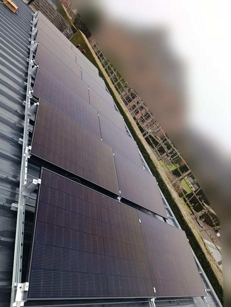 Zonnepanelen met thuisbatterij van 15,36 kWh in Genk – foto 4