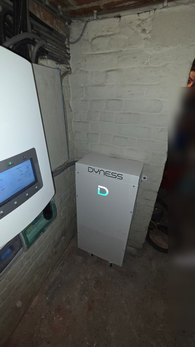 Thuisbatterij van 14,3 kWh met Solis-omvormer in Glabbeek – foto 2