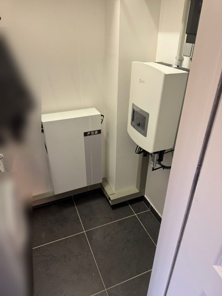 Nieuwe omvormer en thuisbatterij van 5,12 kWh in Hoboken