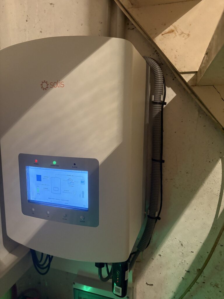 Nieuwe omvormer en thuisbatterij van 10,24 kWh in Houthalen-Helchteren – foto 2