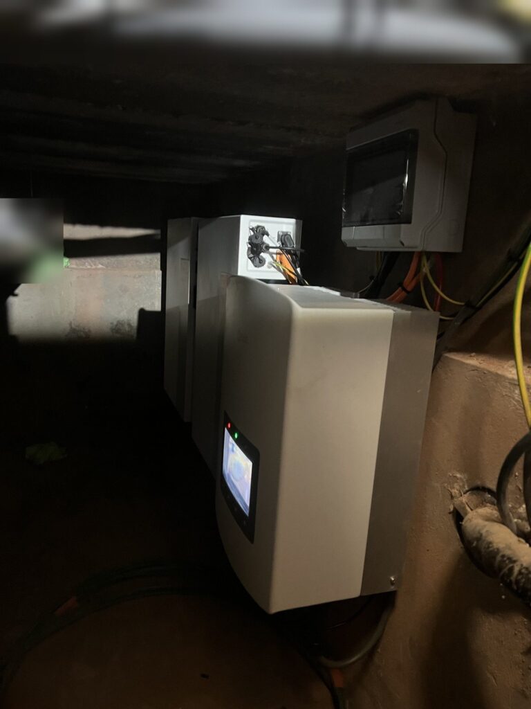 Nieuwe omvormer en thuisbatterij van 10,24 kWh in Keerbergen