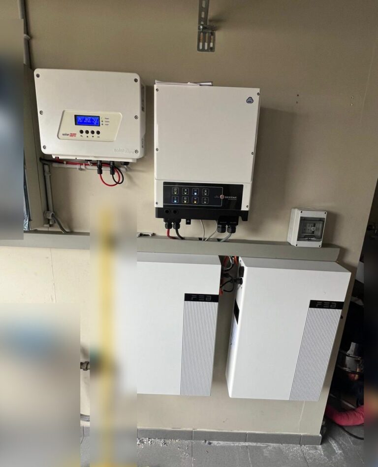AC-gekoppelde thuisbatterij van 10,24 kWh in Lebbeke