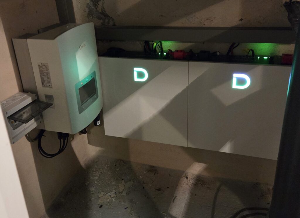 Nieuwe omvormer en thuisbatterij van 10,24 kWh in Lier