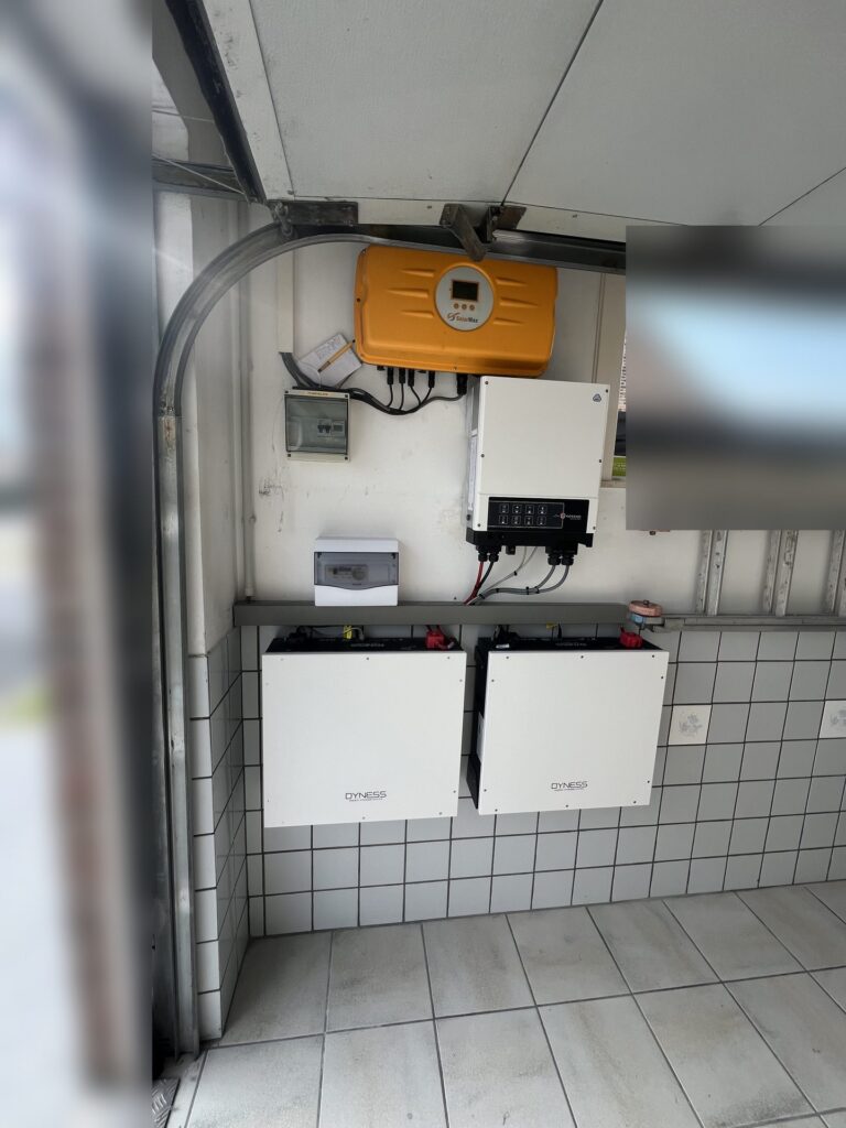 AC-gekoppelde thuisbatterij van 10,24 kWh in Maaseik