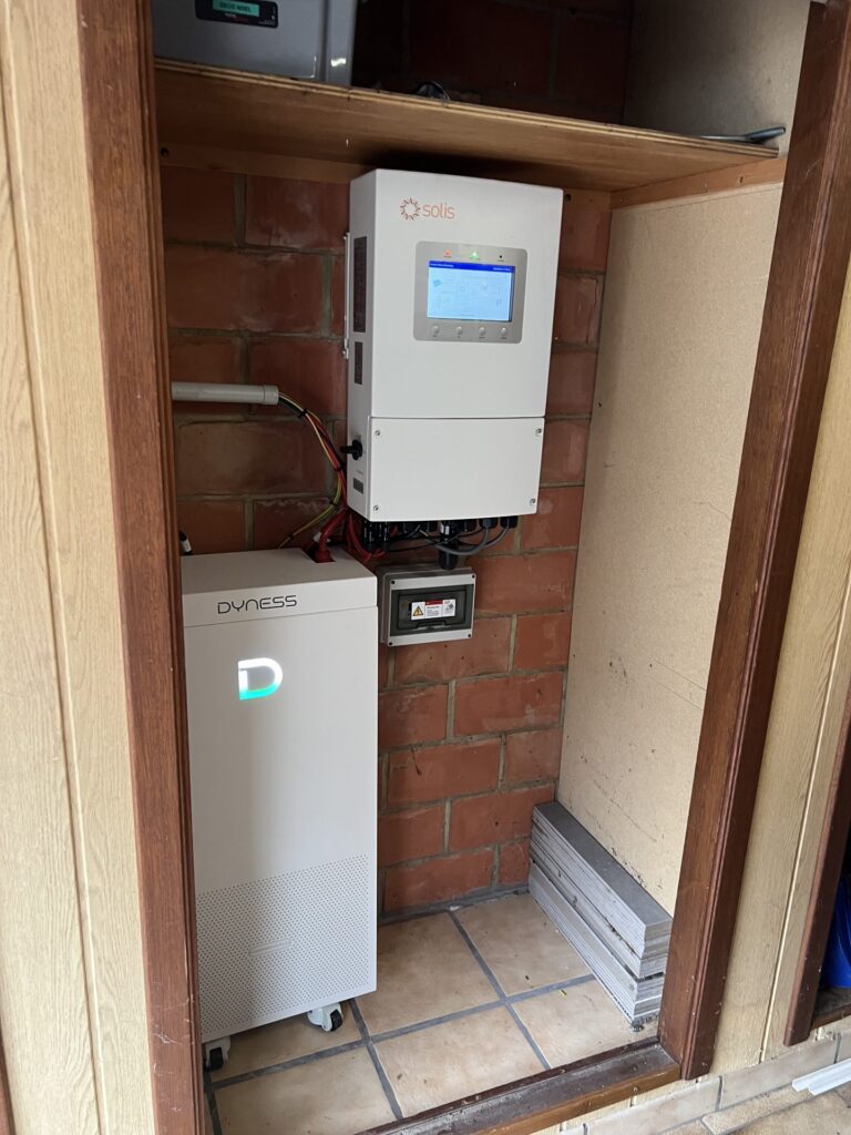 Thuisbatterij en nieuwe omvormer in Merchtem