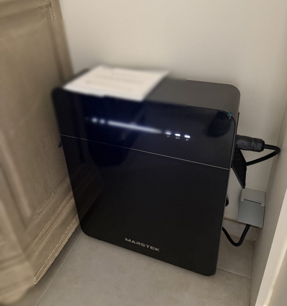 Plug-in thuisbatterij van 5,12 kWh in Middelkerke