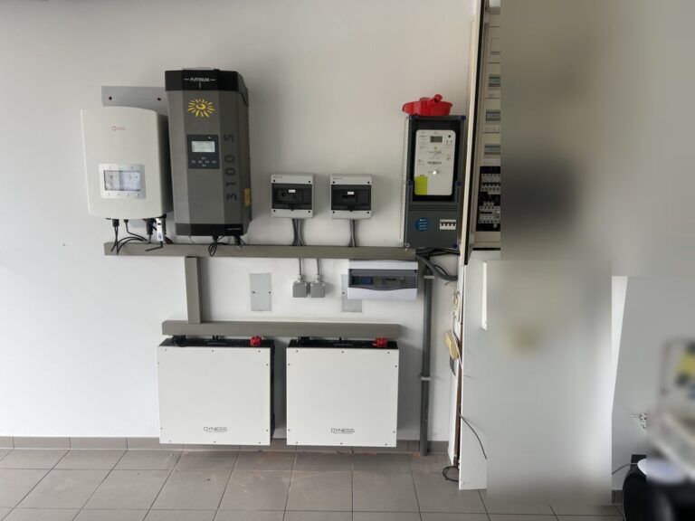 Nieuwe omvormer en thuisbatterij van 10,24 kWh in Oudsbergen