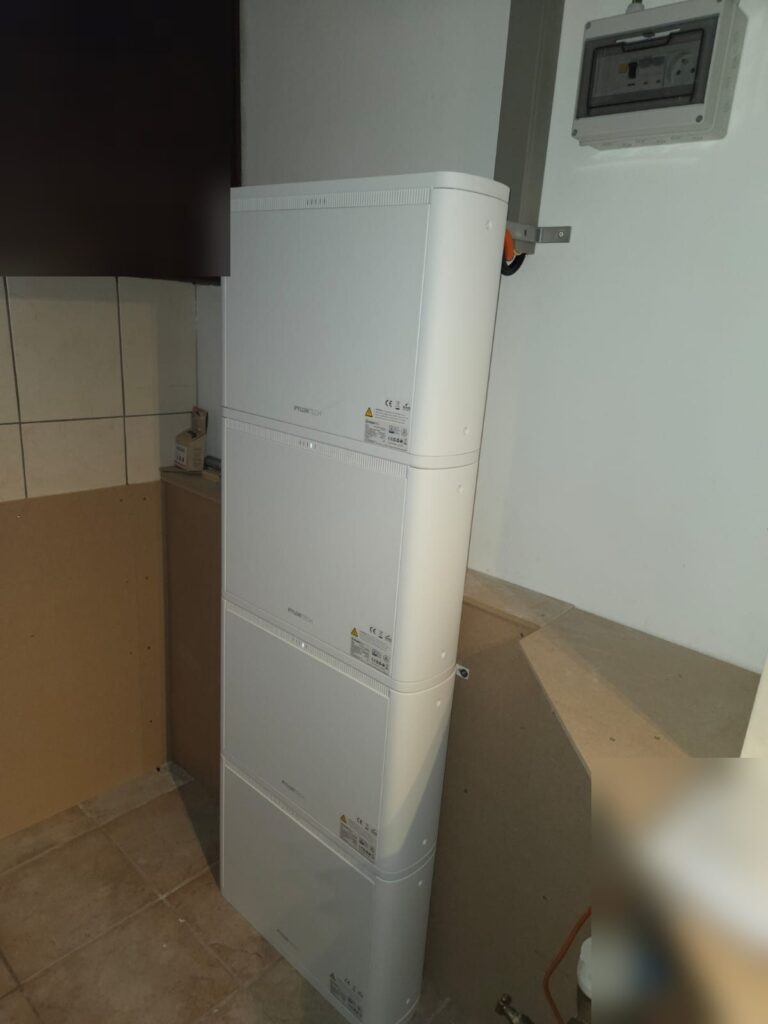 Nieuwe omvormer en thuisbatterij van 20,48 kWh in Oudsbergen – foto 2