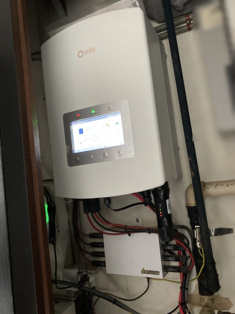 Thuisbatterij van 10,24 kWh met nieuwe omvormer in Rumst