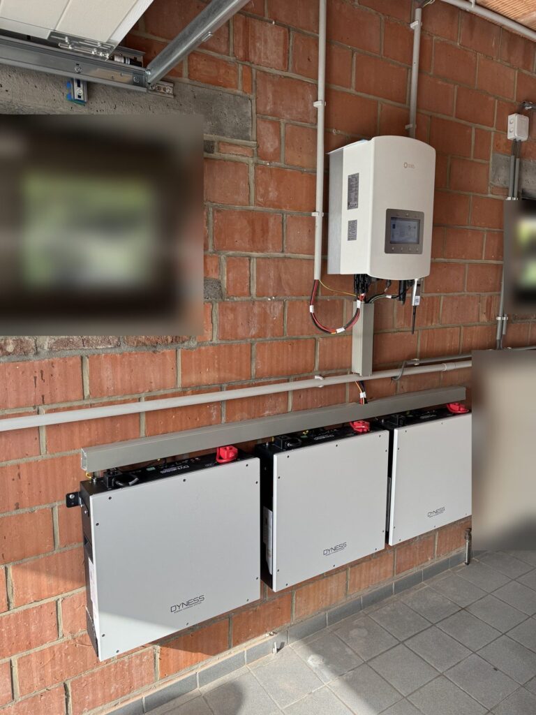Nieuwe omvormer en thuisbatterij van 15,36 kWh in Sint-Truiden