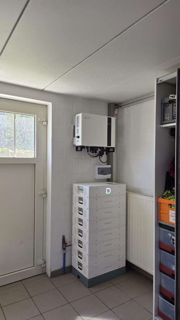 AC-gekoppelde thuisbatterij van 35,8 kWh in Sint-Truiden