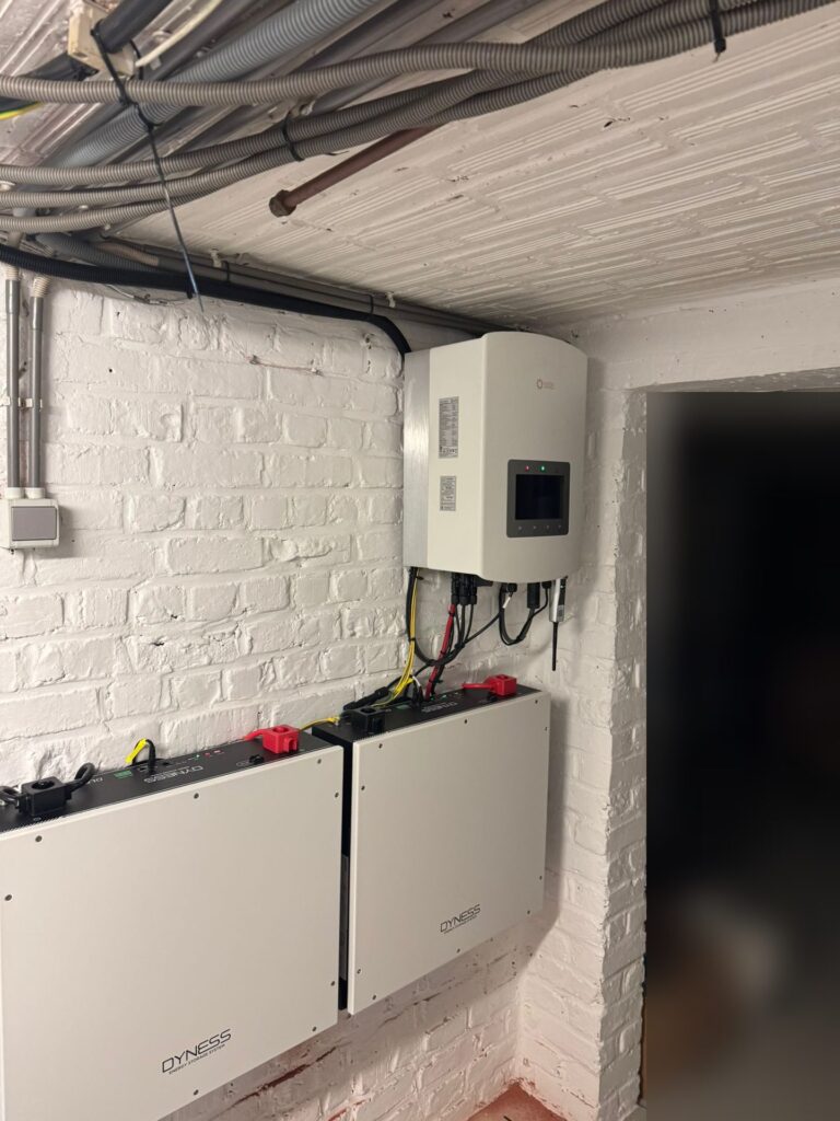 Nieuwe omvormer en thuisbatterij van 10,24 kWh in Sint-Truiden