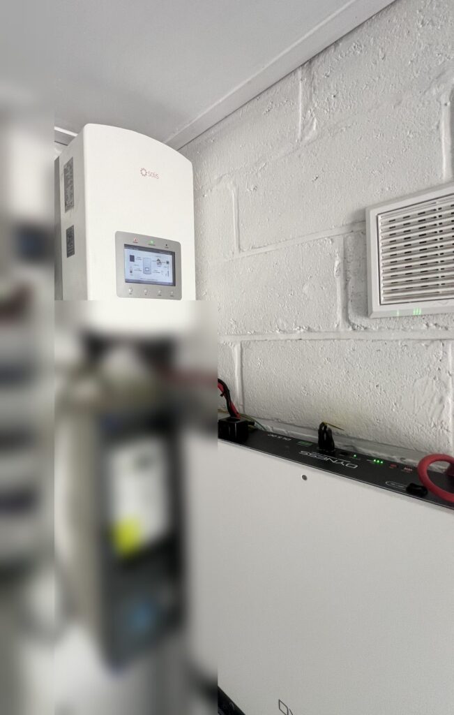 Nieuwe omvormer en thuisbatterij van 10,24 kWh in Ternat