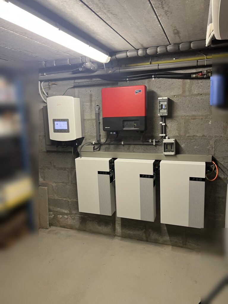 Nieuwe omvormer en thuisbatterij van 15,36 kWh in Tienen