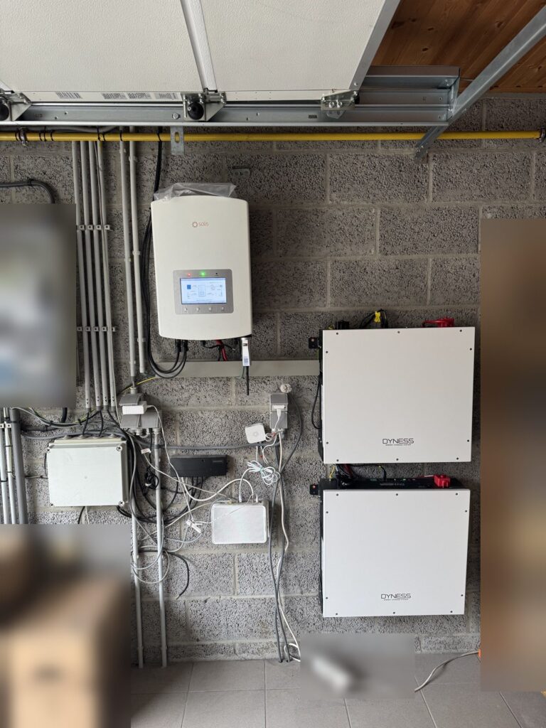 Nieuwe omvormer en thuisbatterij van 10,24 kWh in Tienen