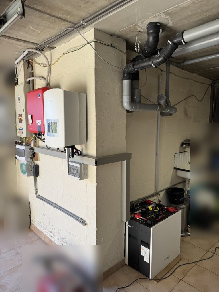 Nieuwe omvormer en thuisbatterij van 15,36 kWh in Tongeren-Borgloon – foto 2