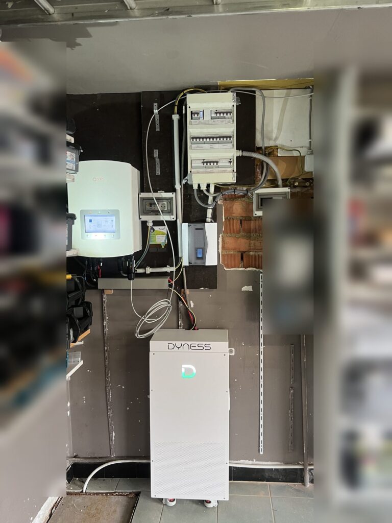 Thuisbatterij van 14,3 kWh met noodstroom in Zoersel – foto 2