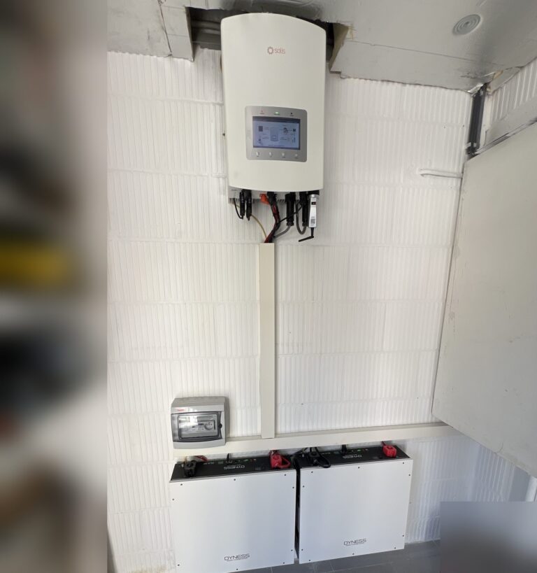 Nieuwe omvormer, thuisbatterij en laadpaal in Zutendaal