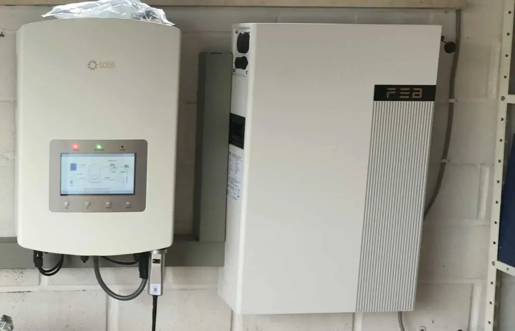 Solis hybride omvormer met FEB thuisbatterij, geïnstalleerd in Tielt-Winge