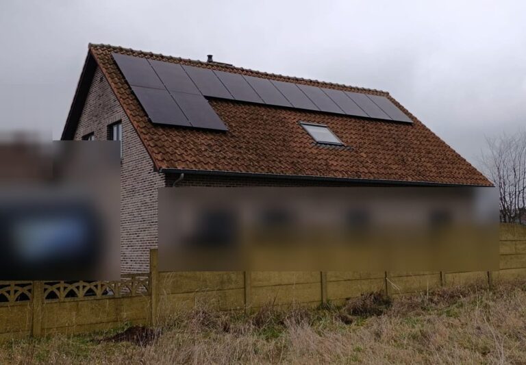 12 zonnepanelen en thuisbatterij van 10,24 kWh in Dilsen-Stokkem – foto 2