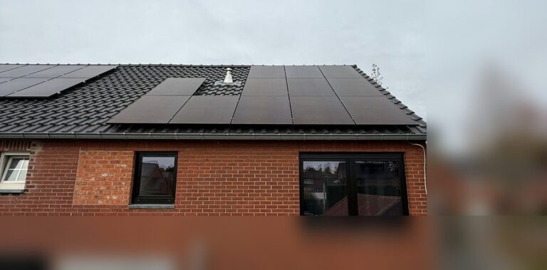 12 zonnepanelen (5,22 kWp) in Genk