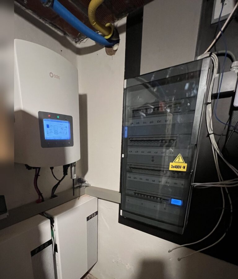 Zonnepanelen en thuisbatterij van 10,24 kWh in Herentals – foto 2