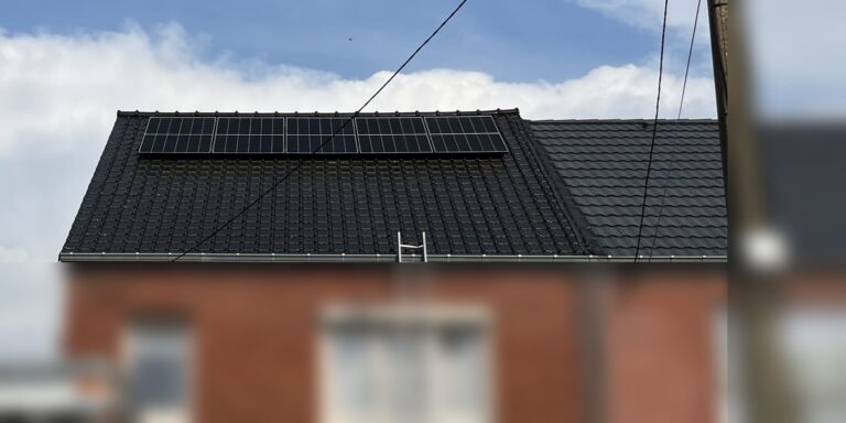 10 zonnepanelen met Solis-omvormer in Lanaken