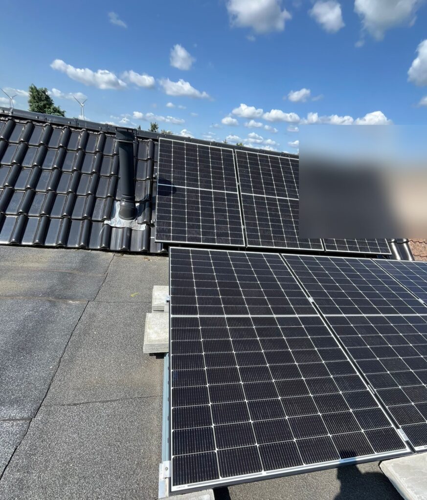 6 zonnepanelen en Growatt-thuisbatterij in Lanaken
