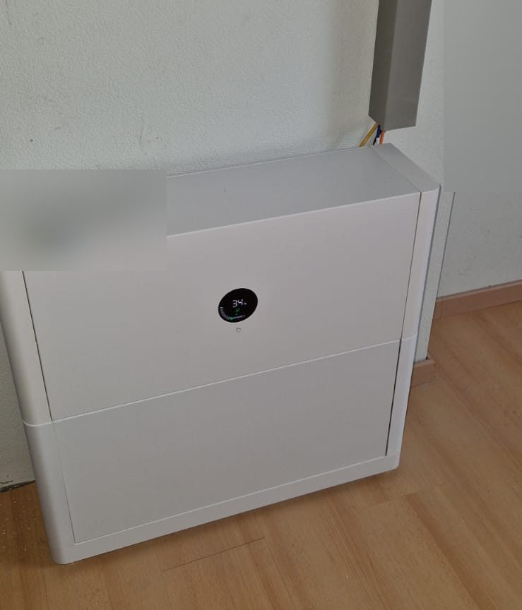 6 zonnepanelen en Growatt-thuisbatterij in Lanaken – foto 2