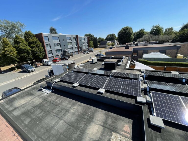 Zonnepanelen en thuisbatterij Maasmechelen – foto 2