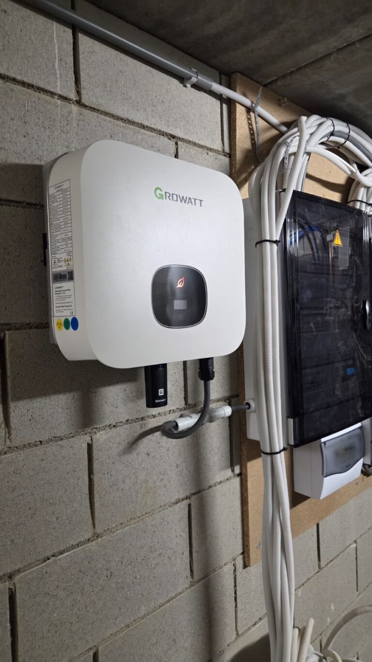 10 zonnepanelen van 5 kWp met Growatt-omvormer in Oudsbergen – foto 2
