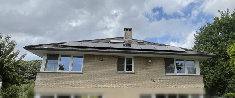 18 zonnepanelen van 7,83 kWp in Overijse