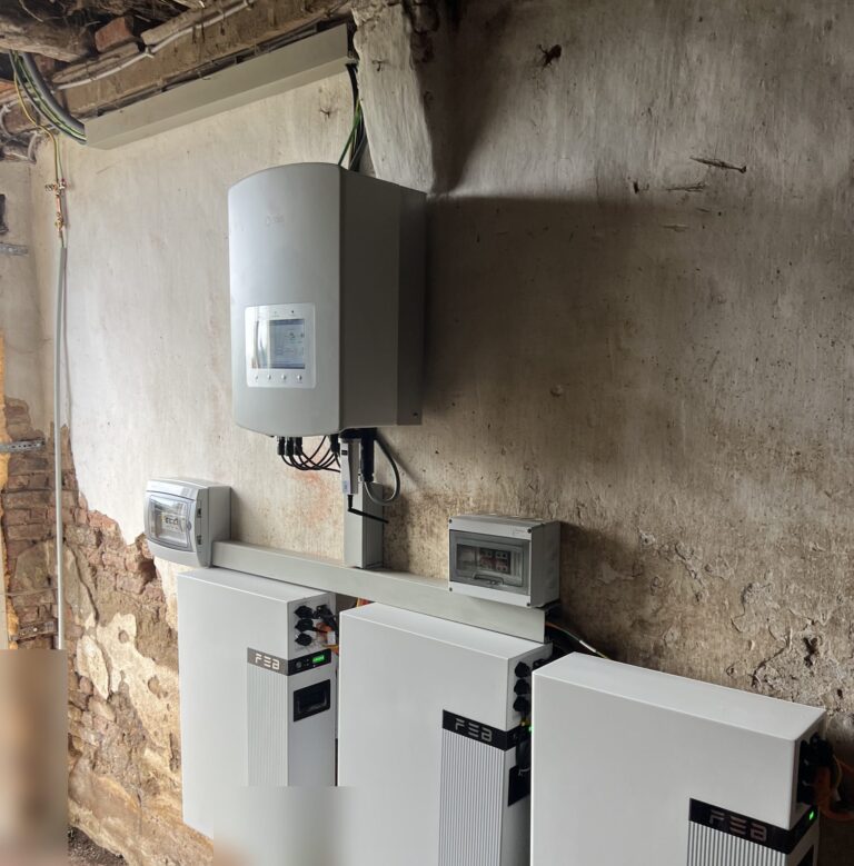 16 zonnepanelen en thuisbatterij van 15,36 kWh in Putte – foto 2
