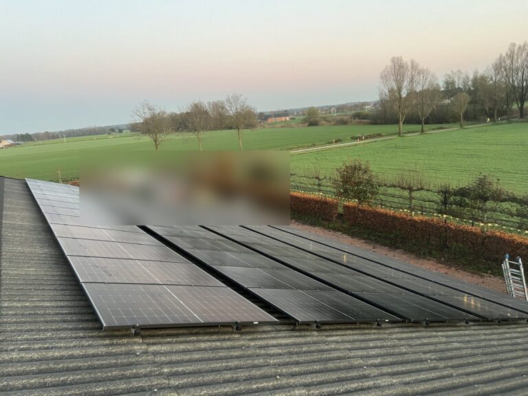 60 zonnepanelen (27 kWp) in Ravels – foto 2