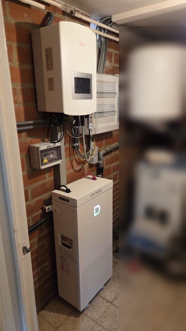 8 zonnepanelen met thuisbatterij van 16 kWh in Scherpenheuvel-Zichem